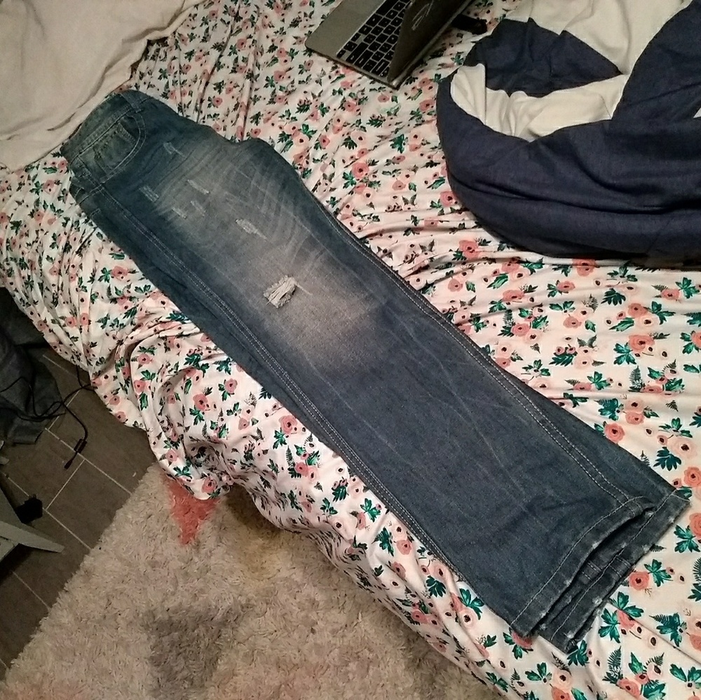 Brand new  never worn Men 30×32 slim fit